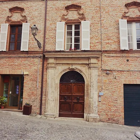 Appartamento Casa Di Clara In Piazza, Ideale Per Smartworking Amandola